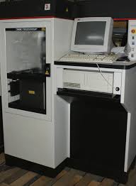 První veřejně dostupná Tiskárna SLA-250 - 3D tisk